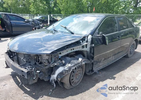 2014 Toyota Camry Hybrid Xle z USA, uszkodzony, nr VIN 4T1BD1FK7EU100054